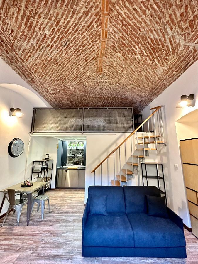 Casa Santa Chiara - Vicino Porta Susa F.S. トリノ エクステリア 写真