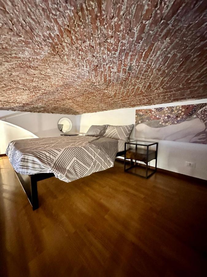 Casa Santa Chiara - Vicino Porta Susa F.S. トリノ エクステリア 写真