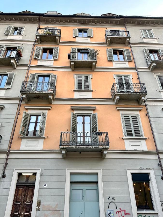 Casa Santa Chiara - Vicino Porta Susa F.S. トリノ エクステリア 写真