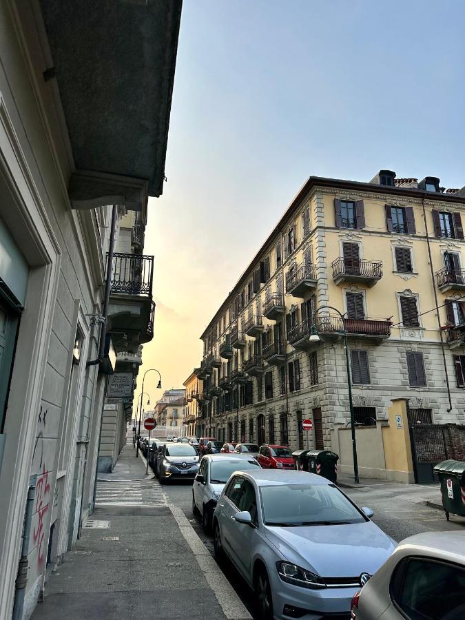 Casa Santa Chiara - Vicino Porta Susa F.S. トリノ エクステリア 写真